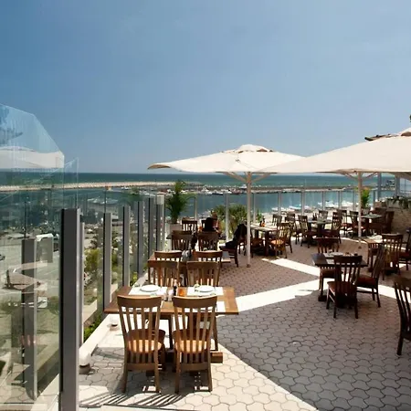 Bel Air Lotus Aparthotel Mamaia