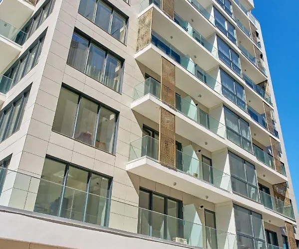 Bel Air Lotus Aparthotel